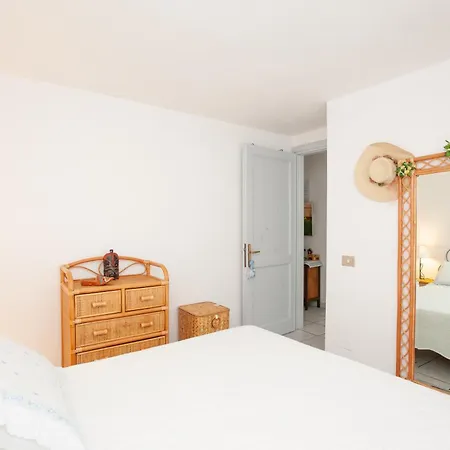 Comino Due Passi Dalla Apartmán Siniscola